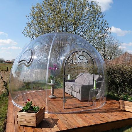 Gite 4 Etoiles Avec Hebergement Insolite - 10 Personnes Foussais Exterior photo